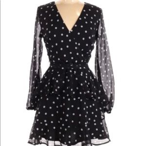 Leigh Cocktail Dress Excellent Condition Plunge Neckline Tie Waist